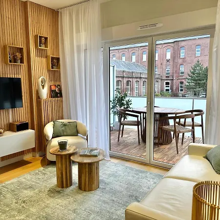 Juliette - Grand T2 Elegant Avec Parking Et Terrasse A 2 Pas De La Apartman