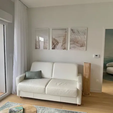 Juliette - Grand T2 Elegant Avec Parking Et Terrasse A 2 Pas De La Apartman