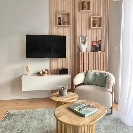 Juliette - Grand T2 élégant Avec Parking Et Terrasse à 2 Pas De La Appartamento