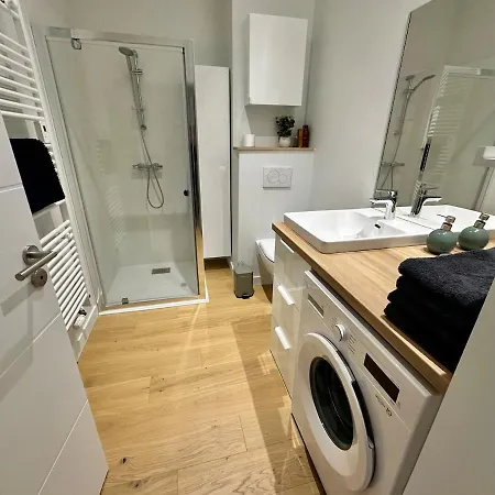Juliette - Grand T2 élégant Avec Parking Et Terrasse à 2 Pas De La