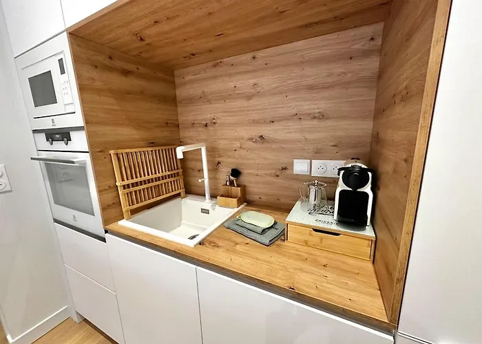 Juliette - Grand T2 Elegant Avec Parking Et Terrasse A 2 Pas De La Apartment *