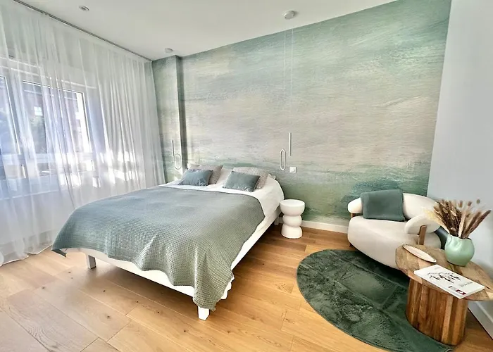 Juliette - Grand T2 Elegant Avec Parking Et Terrasse A 2 Pas De La *